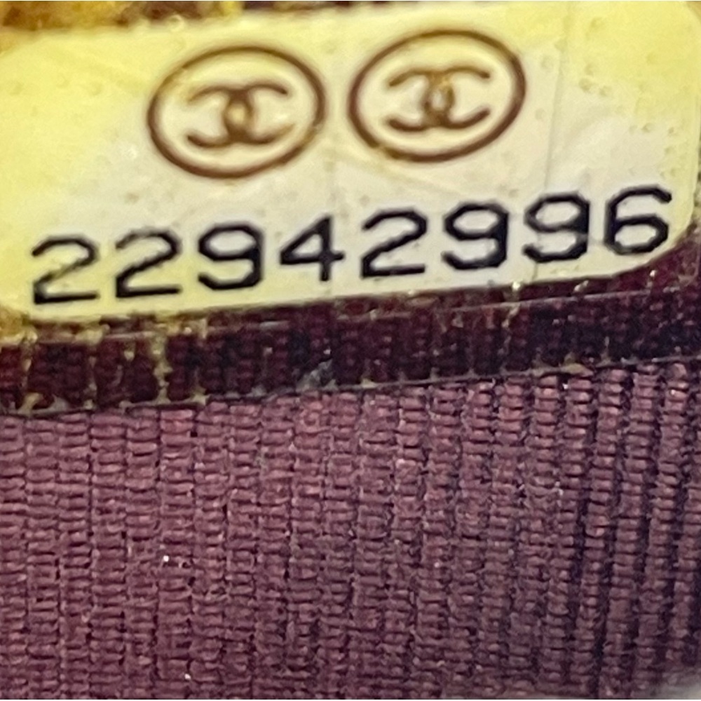 Chanel Short Wallet/Card Holder - Picture 11 of 13